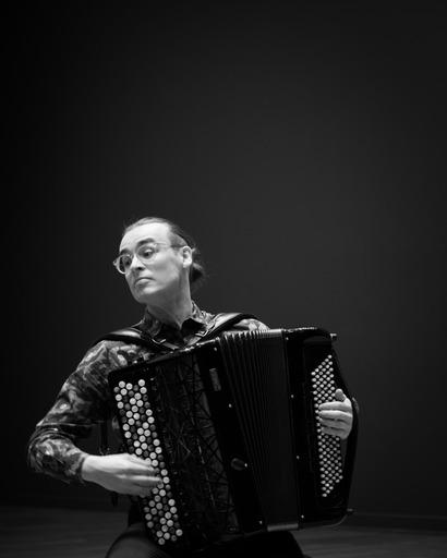 A man who plays the accordeon